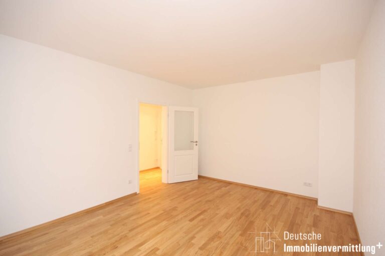 Wohn- und Schlafzimmer