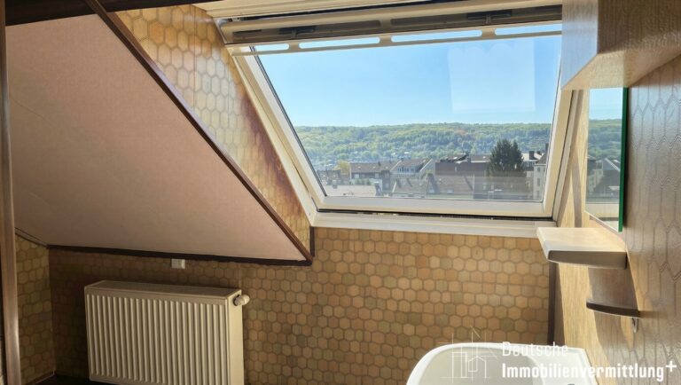 WE Spitzboden Badezimmer