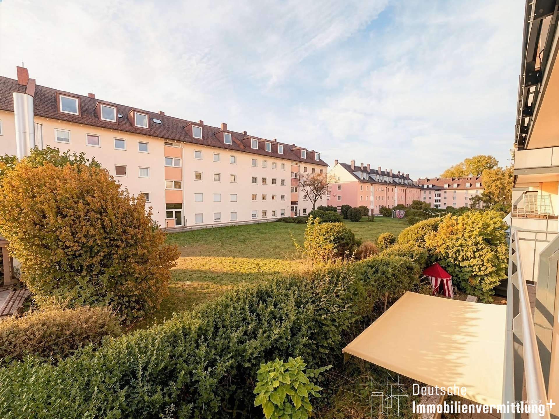 Mehr über den Artikel erfahren Ruhig gelegene Dreizimmerwohnung mit Balkon und Tiefgaragenstellplatz in München-Am Hart