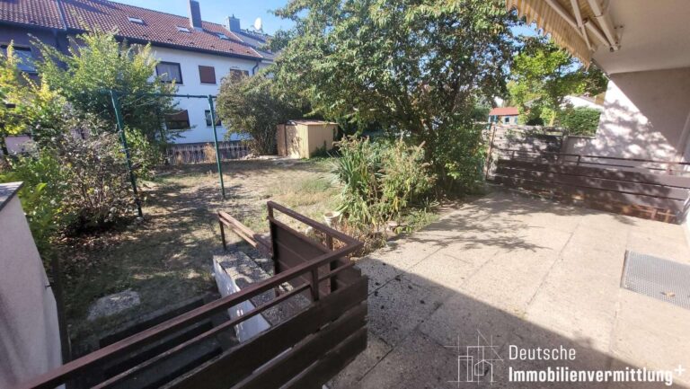 Terrasse mit Markise